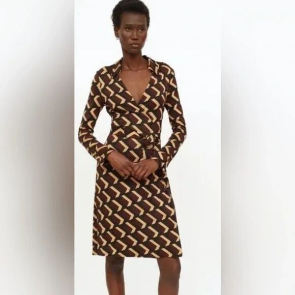 Diane Von Furstenberg Dresses & Skirts - DIANE VON FURSTENBERG Vintage Jeanne 100% Silk Jersey Wrap Dress Sz 0